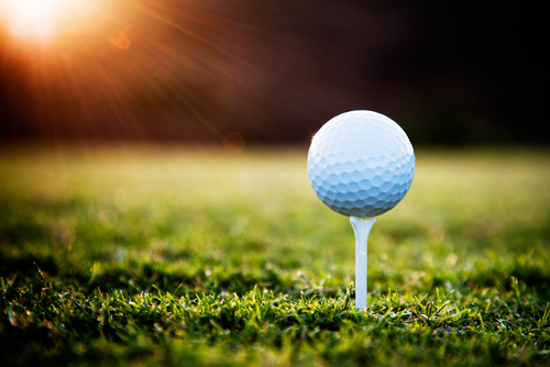 close-up-of-golf-ball-on-tee