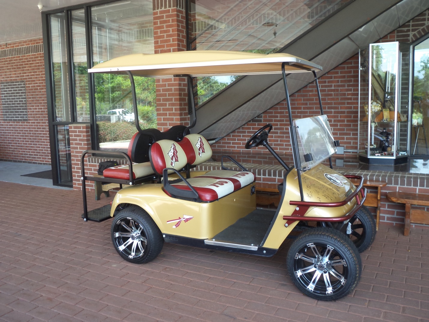 customized-golf-cart