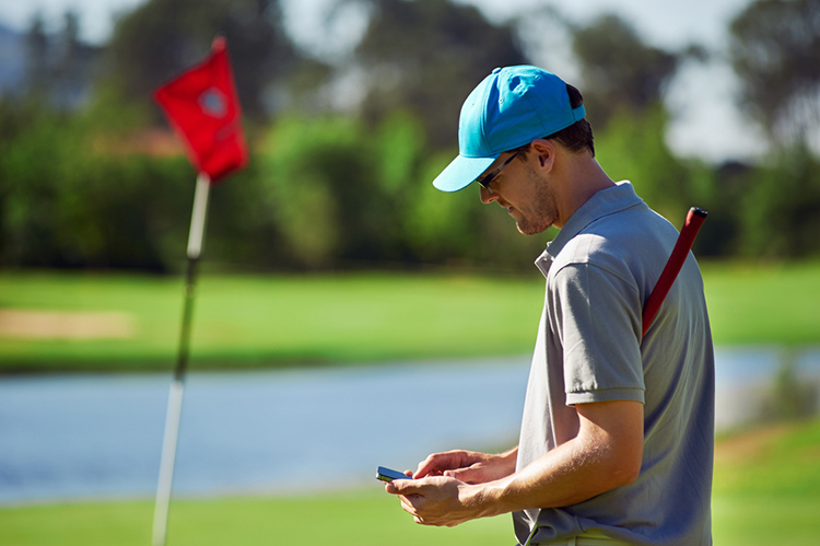 Golfer-on-phone
