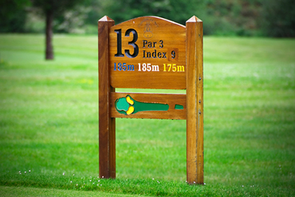Hole-13-golf-course-sign